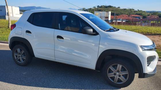 RENAULT KWID 1.0 12V SCE FLEX ZEN MANUAL RENAULT KWID 1.0 12V SCE FLEX ZEN MANUAL